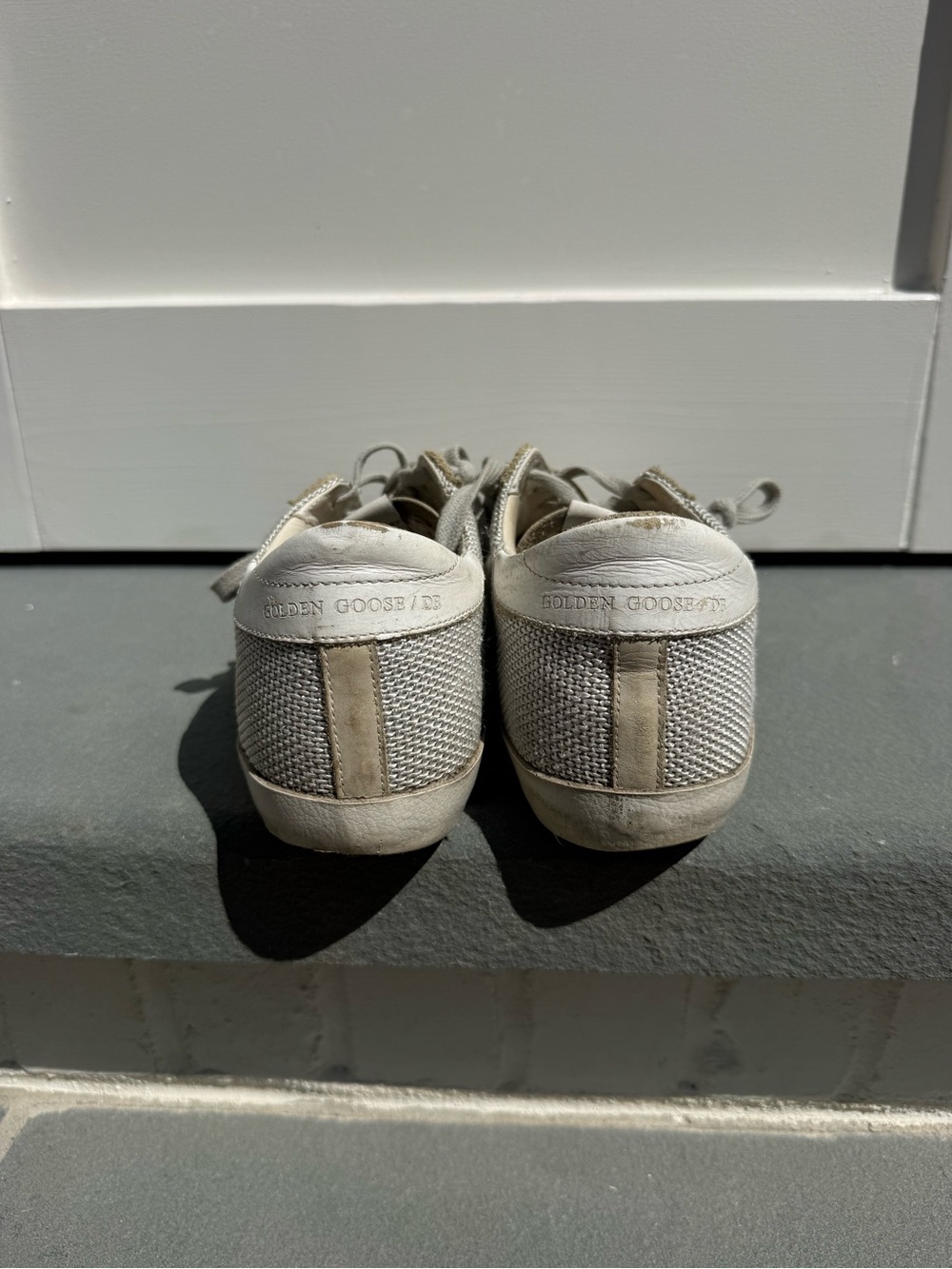 Barely used size 38 Golden Goose Super-Star in leather and mesh with black star. - Picture 5 of 8